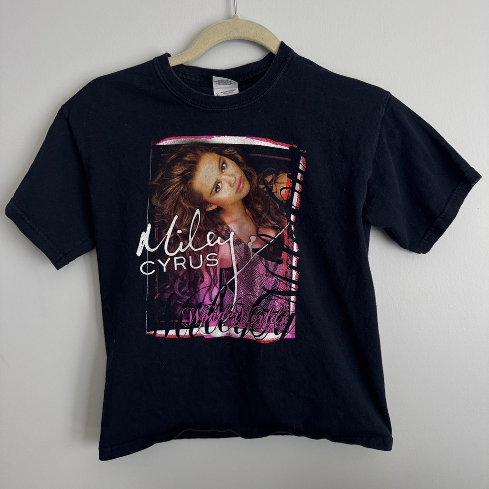 Miley Cyrus Vintage 2009 Wonderworld Tour Shirt
